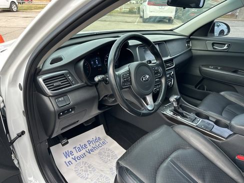 Used 2017 Kia Optima EX image 59