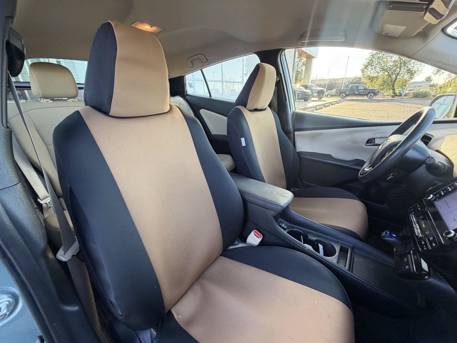 Used 2020 Toyota Prius LE AWD/4WD image 18