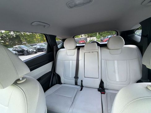 Used 2025 Hyundai Tucson SEL FWD image 17