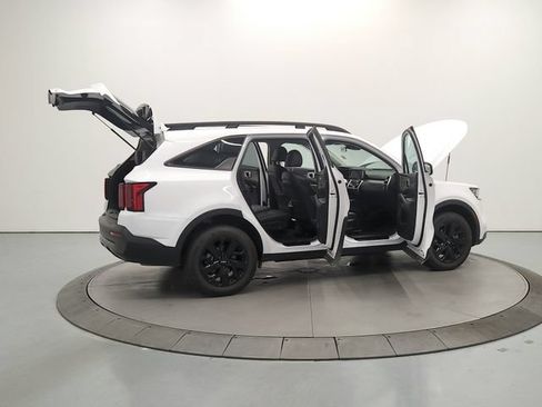 Used 2023 Kia Sorento S AWD/4WD image 16