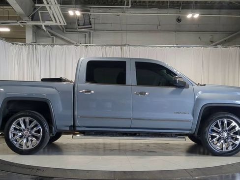 Used 2016 GMC Sierra 1500 Denali w/ Enhanced Driver Alert Package AWD/4WD image 11