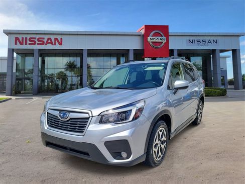 Used 2021 Subaru Forester Premium image 10