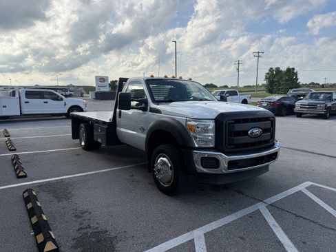Used 2011 Ford F550 2WD Regular Cab Super Duty w/ XL Value Pkg image 3