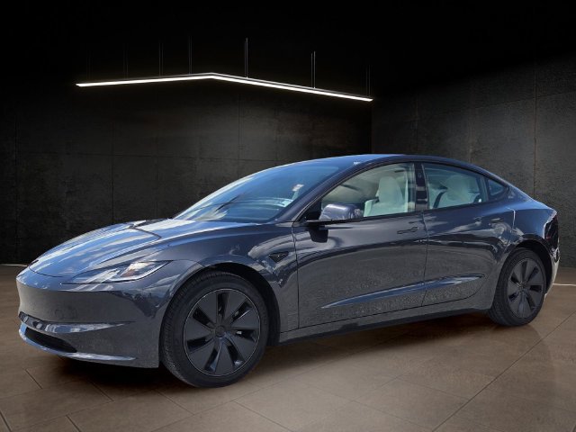 Used 2025 Tesla Model 3 Long Range RWD image 3