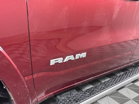 Used 2019 RAM 1500 Laramie AWD/4WD image 12