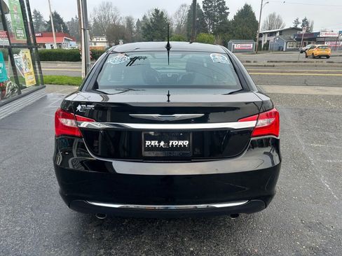 Used 2011 Chrysler 200 Limited image 6