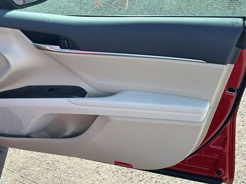 Used 2024 Toyota Camry LE image 10