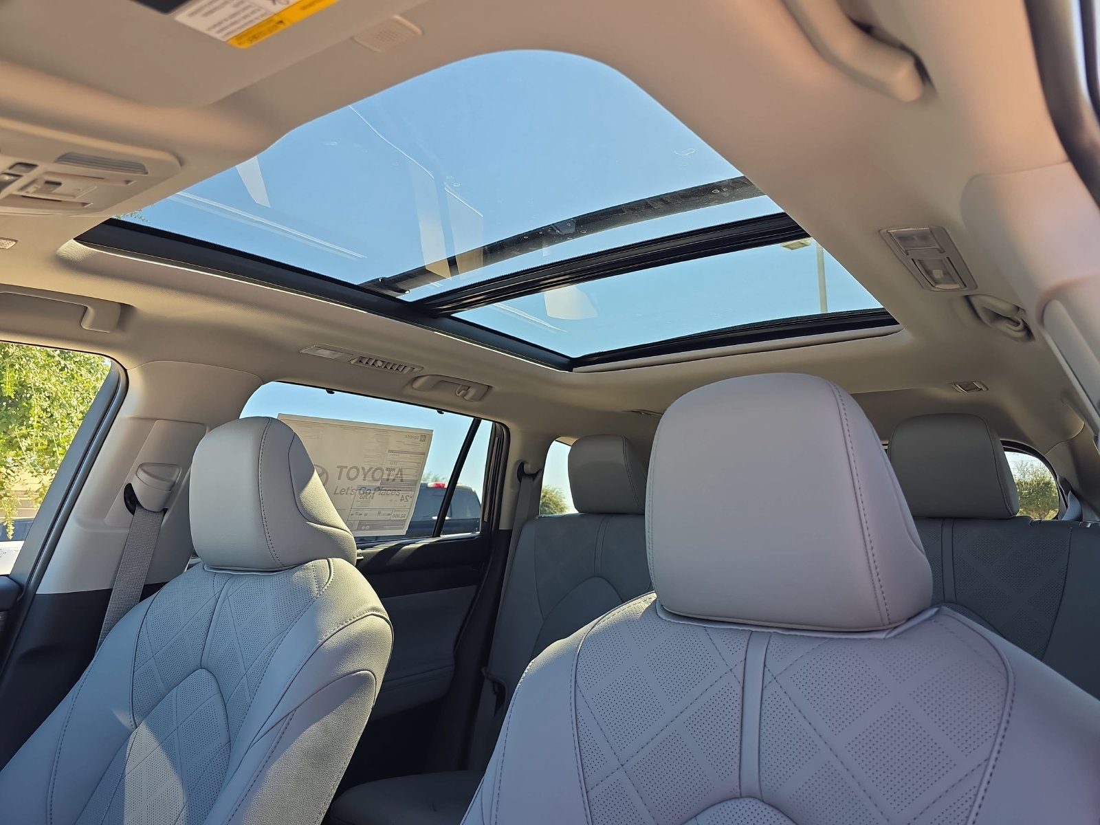 New 2026 Toyota Highlander Platinum AWD/4WD image 26