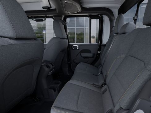 New 2025 Jeep Gladiator Sport image 23