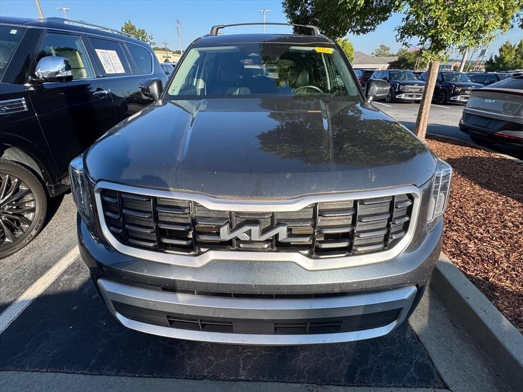Certified 2024 Kia Telluride S w/ S Sunroof Package FWD image 11