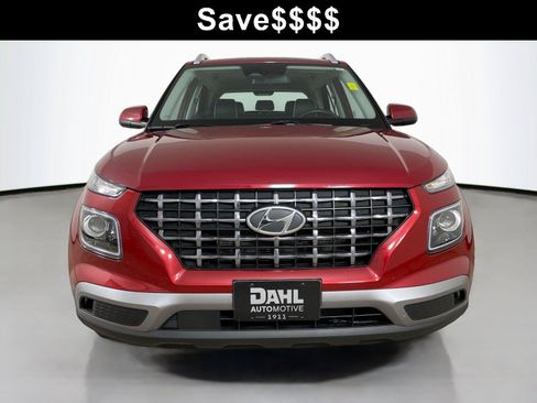 Used 2025 Hyundai Venue Limited FWD image 3