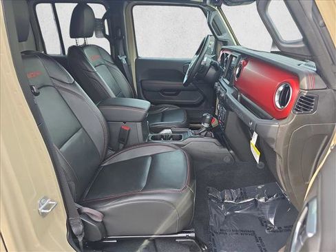 Used 2022 Jeep Wrangler Unlimited Rubicon w/ Steel Bumper Group image 10