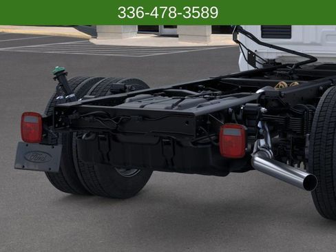 New 2025 Ford F450 XL w/ XL Chrome Package image 21