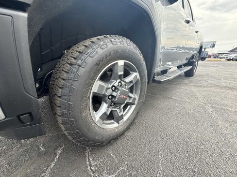 New 2026 GMC Sierra 2500 SLT w/ SLT Premium Package AWD/4WD image 18