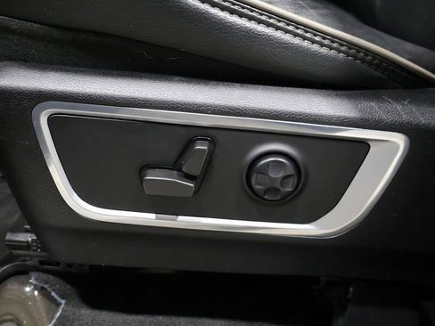 Used 2021 RAM 1500 Laramie w/ Sport Appearance Package image 13