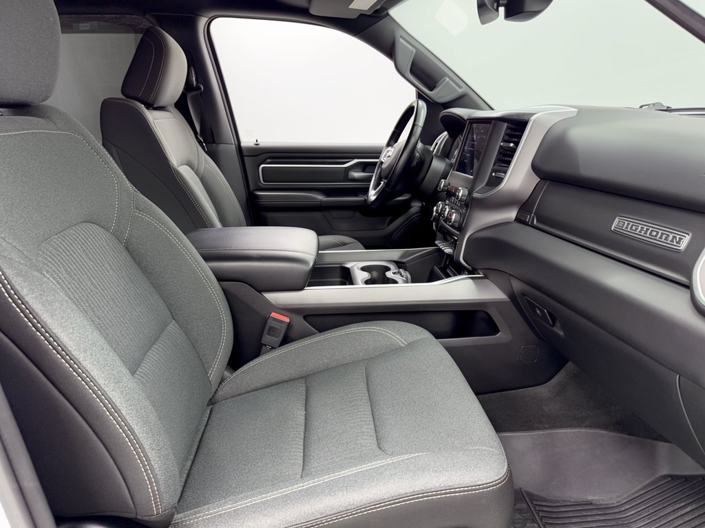 Used 2022 RAM 1500 Big Horn AWD/4WD image 30