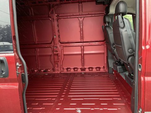 Used 2025 RAM ProMaster 3500 w/ Quick Order Package 22H SLT+ FWD image 22