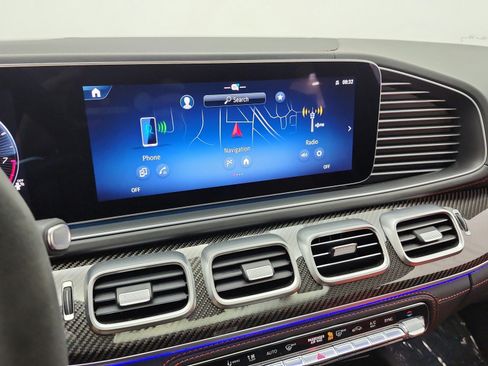 Used 2024 Mercedes-Benz GLE 63 AMG S w/ Driver Assistance Package image 10