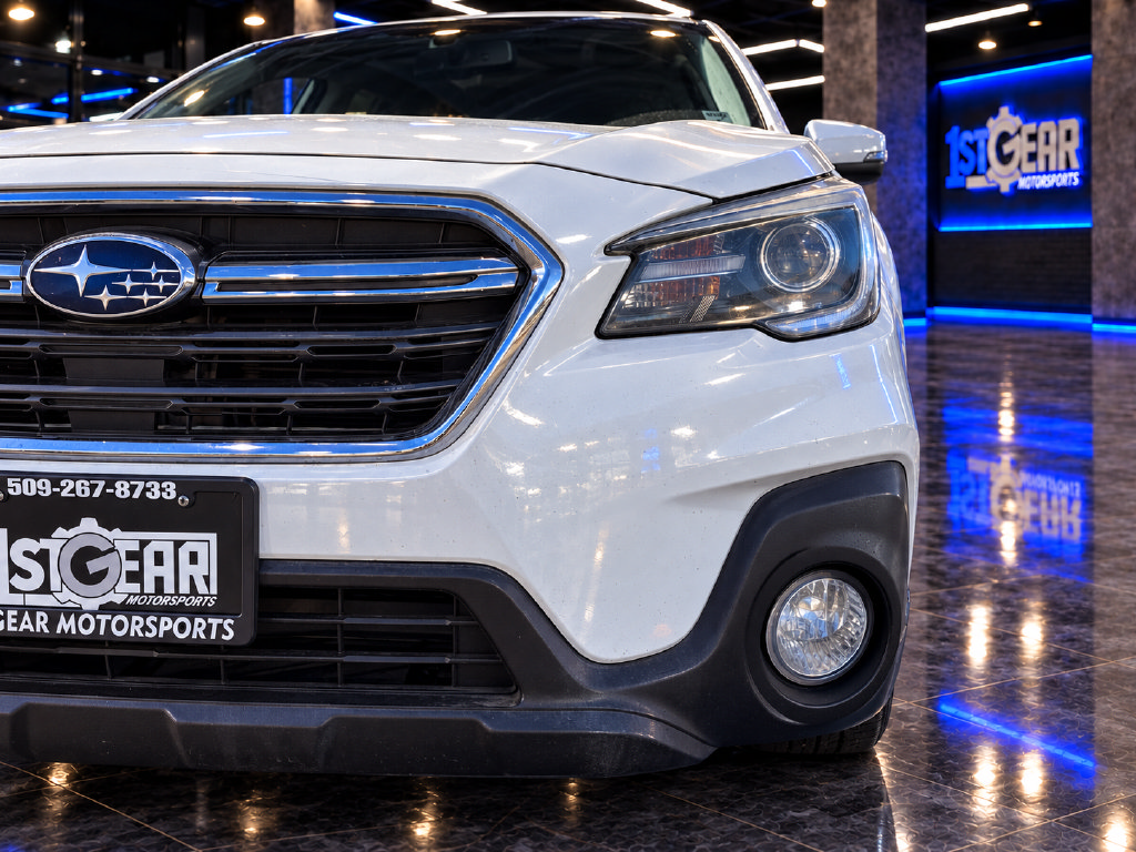 Used 2019 Subaru Outback 3.6R Limited w/ Popular Package #2 AWD/4WD image 12