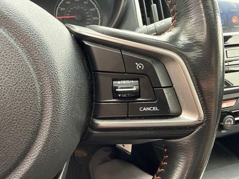 Used 2019 Subaru Crosstrek 2.0i Premium w/ Moonroof Package AWD/4WD image 11