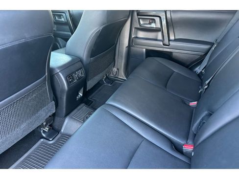 Used 2021 Toyota 4Runner Venture AWD/4WD image 13