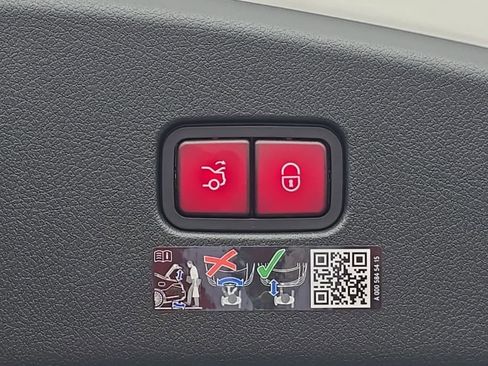 New 2026 Mercedes-Benz CLE 300 4MATIC Coupe image 29