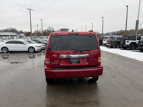 Used 2012 Jeep Liberty Sport image 4