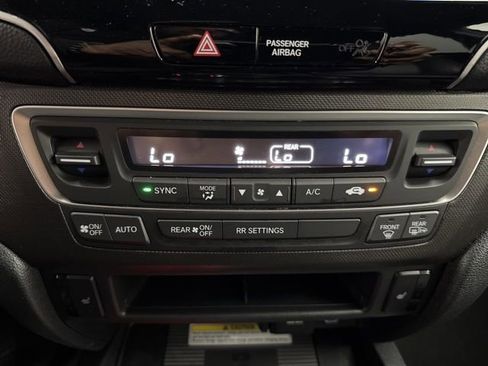 Certified 2023 Honda Passport TrailSport image 27