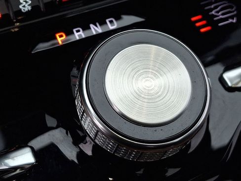 Used 2022 Jeep Grand Wagoneer Series III w/ Rear Seat Video Group 1 image 14