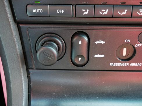 Used 2002 Ford Thunderbird RWD image 35