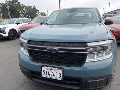 Used 2023 Ford Maverick XLT image 2