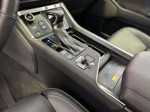 Used 2025 Lexus GX 550 w/ Accessory Package (2T) AWD/4WD image 23