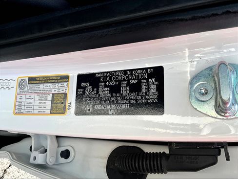 Used 2024 Kia Soul LX w/ Option Group 015 FWD image 17