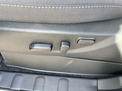 New 2026 Nissan Frontier SV w/ All-Weather Content Package AWD/4WD image 18