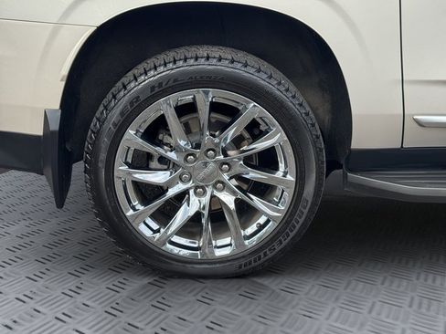 Used 2024 GMC Yukon XL Denali image 26