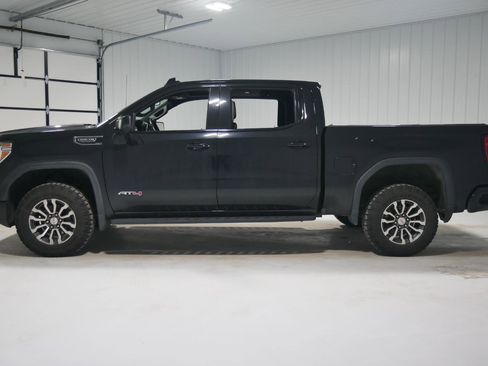 Used 2021 GMC Sierra 1500 AT4 w/ AT4 Preferred Package image 8
