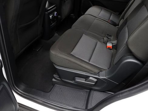 Certified 2022 Ford Explorer XLT image 27