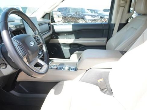Used 2024 Ford Expedition Limited AWD/4WD image 21