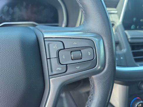 Used 2022 Chevrolet Tahoe Z71 w/ Luxury Package AWD/4WD image 22
