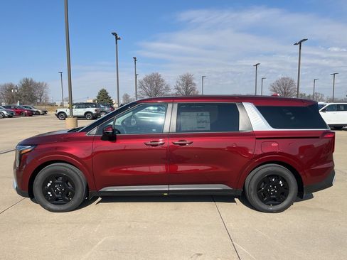 New 2026 Kia Carnival image 2