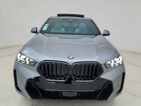 Used 2026 BMW X6 xDrive40i w/ Climate Comfort Package image 13