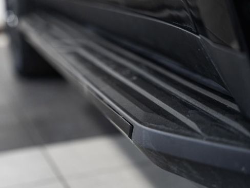 Used 2023 GMC Yukon SLT image 21