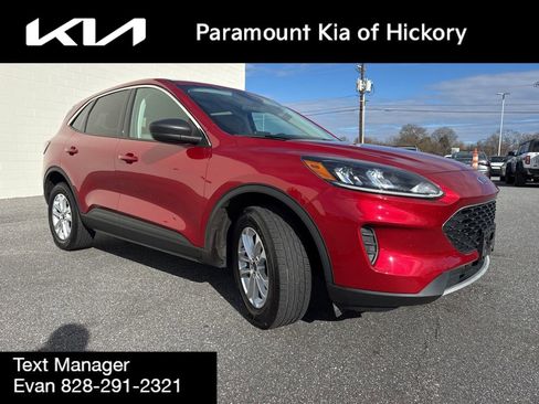 Used 2022 Ford Escape SE w/ Convenience Package image 3