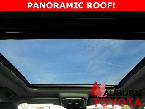 Certified 2022 Toyota Highlander Platinum image 12