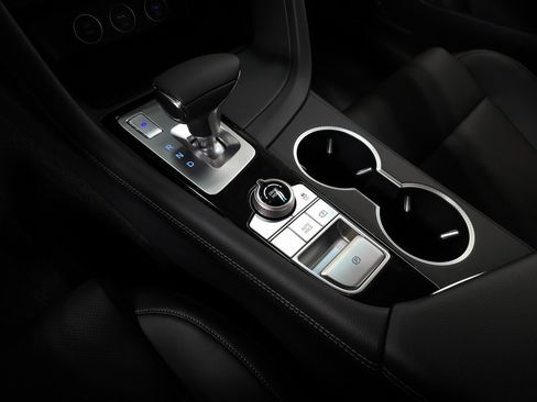 New 2026 Genesis G70 2.5T image 22