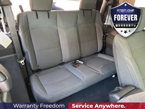 Used 2025 Jeep Wrangler Sport AWD/4WD image 28
