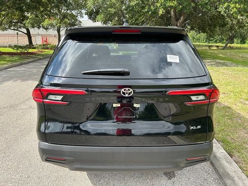 Certified 2026 Toyota Grand Highlander FWD image 5