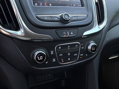 Used 2024 Chevrolet Equinox LT image 31