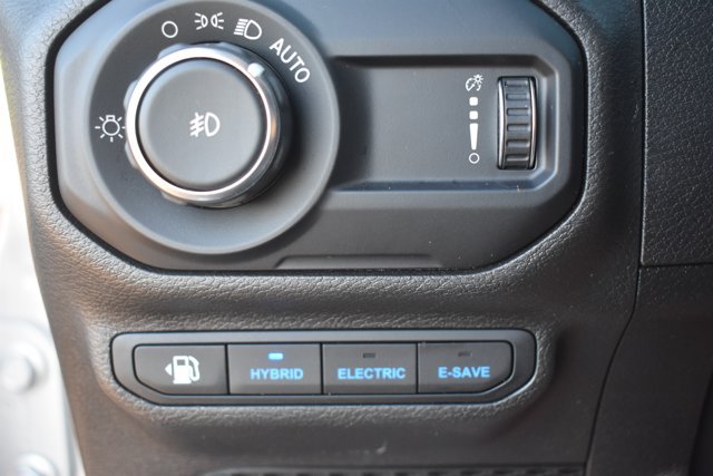 Used 2023 Jeep Wrangler Unlimited Sahara AWD/4WD image 30