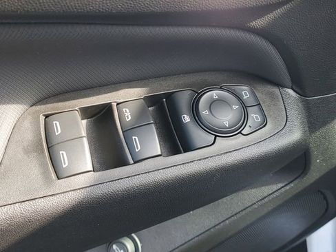 Certified 2024 Chevrolet Equinox RS w/ LPO, Floor Liner Package image 17